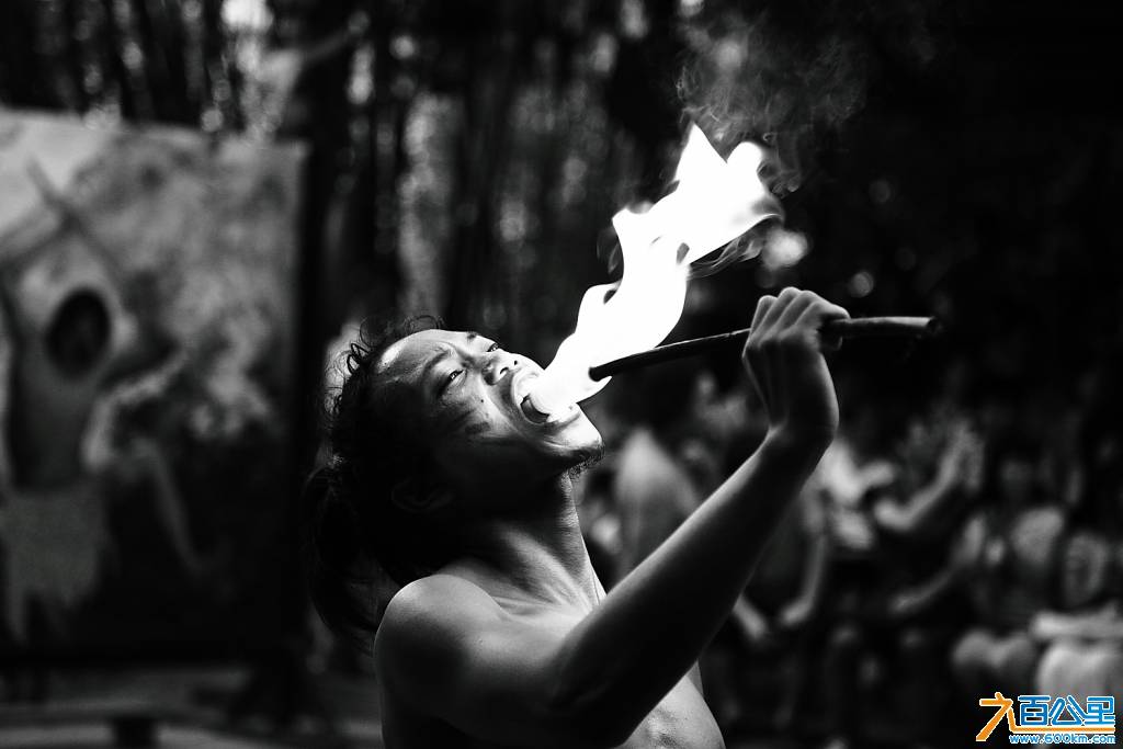 阿布阿丽舞起来9.JPG
