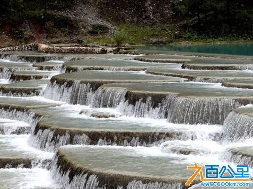 叠瀑布蓝月湾.jpg
