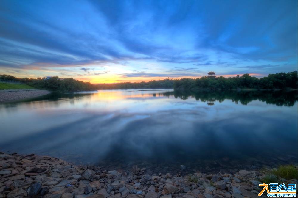 IMG_0073_4_5_tonemapped.JPG